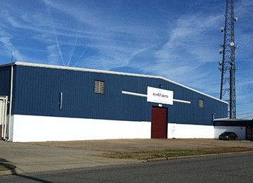 Service center for pumps